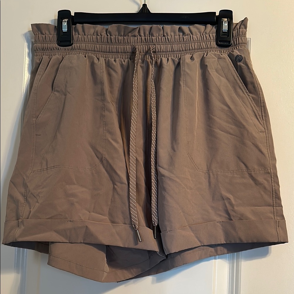 Women’s Casual Tan Hiking Shorts